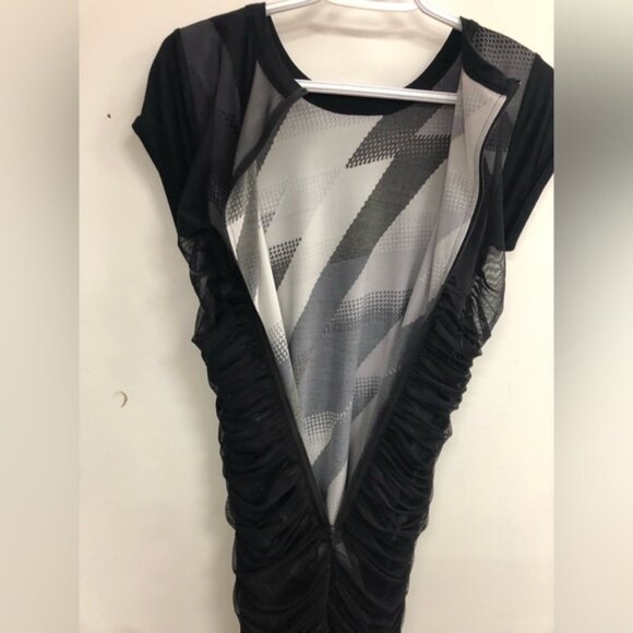 BCBG BLACKMESH BODYCON DRESS IN SIZE EXTRA SMALL - Picture 5 of 11